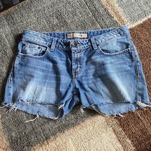BKE Buckle Denim Shorts Size 31 GUC